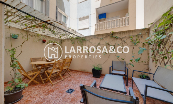 Resale - Apartment - Torrevieja - Playa del cura