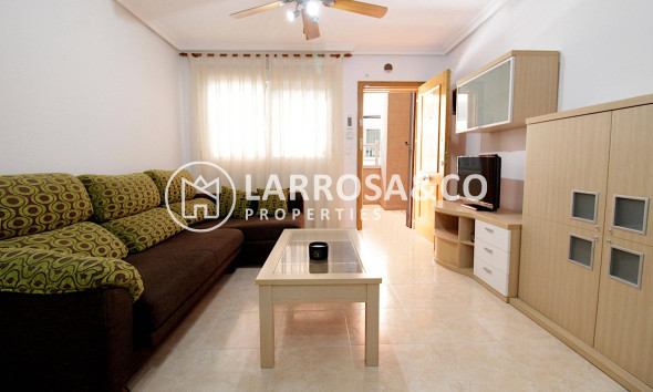 Resale - Apartment - Torrevieja - Estacion de autobuses