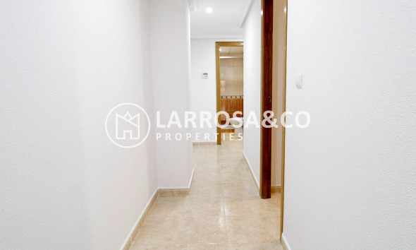 A Vendre - Apartment - Torrevieja - Estacion de autobuses