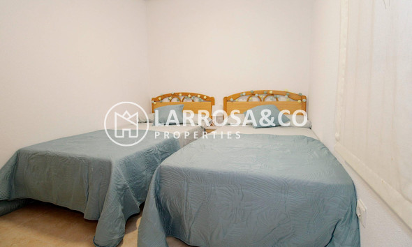 Herverkoop - Apartment - Torrevieja - Estacion de autobuses