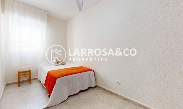 Resale - Semi-detached house - Pilar de la Horadada - La Torre de la Horadada