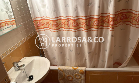 Resale - Apartment - Los Alcázares - Centro