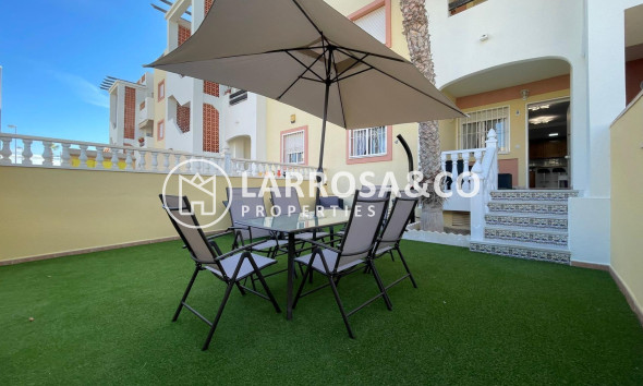 Resale - Ground floor apartment - Orihuela costa - La Zenia