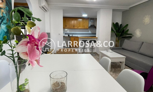 Resale - Ground floor apartment - Orihuela costa - La Zenia