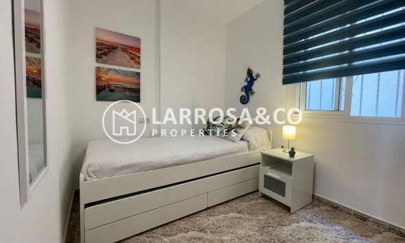 Resale - Ground floor apartment - Orihuela costa - La Zenia