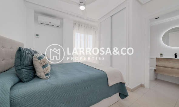 Herverkoop - Apartment - Torrevieja - Centro