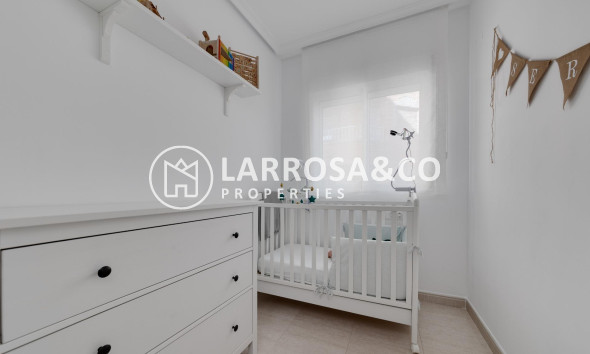 Resale - Apartment - Torrevieja - Centro