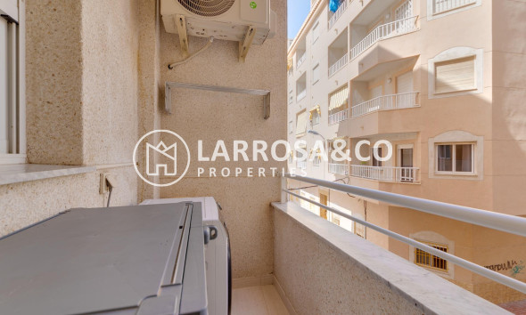 Resale - Apartment - Torrevieja - Centro