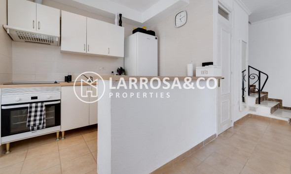 Resale - Semi-detached house - Torrevieja - Calas blanca