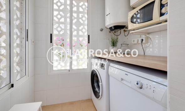 Resale - Semi-detached house - Torrevieja - Calas blanca