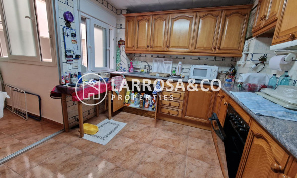 Resale - Apartment - Torrevieja - Acequion