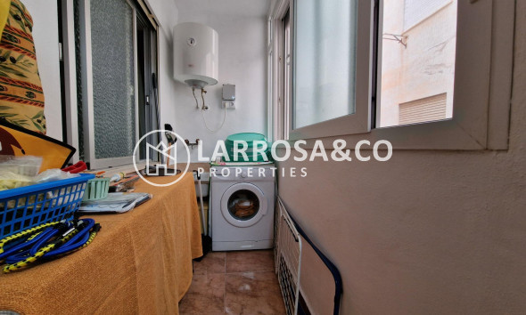 Resale - Apartment - Torrevieja - Acequion