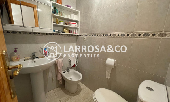 Resale - Apartment - Torrevieja - Estacion de autobuses