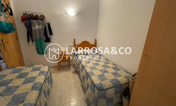 Resale - Apartment - Torrevieja - Estacion de autobuses