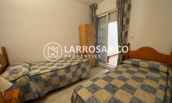 Resale - Apartment - Torrevieja - Estacion de autobuses