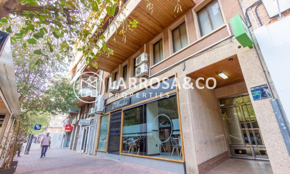 Location - Commercial space - Orihuela - Los Andenes