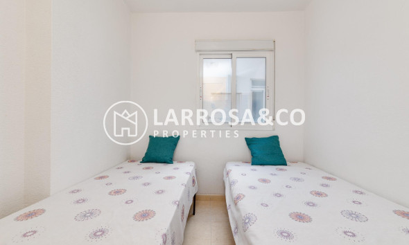 Resale - Apartment - Torrevieja - Playa del cura