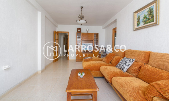 Resale - Apartment - Torrevieja - Playa del cura