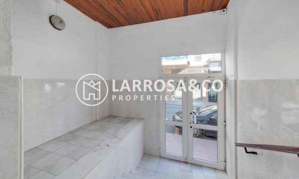 Resale - Apartment - Torrevieja - Playa del cura