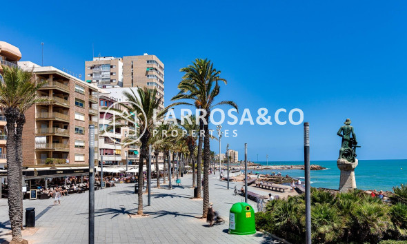 Resale - Apartment - Torrevieja - Playa del cura