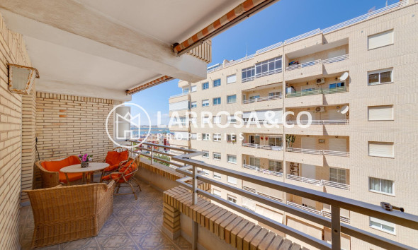 Resale - Apartment - Torrevieja - Puerto