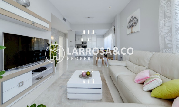 Resale - Detached House/Villa - Orihuela costa - Villamartin 