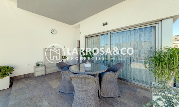 Resale - Detached House/Villa - Orihuela costa - Villamartin 