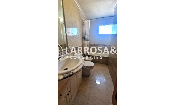 Resale - Apartment - Torrevieja - Nueva Torrevieja