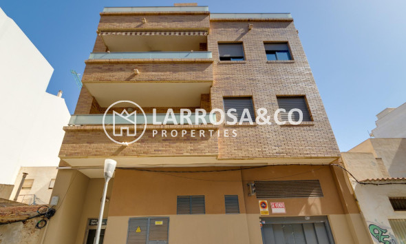 Resale - Apartment - Torrevieja - Centro