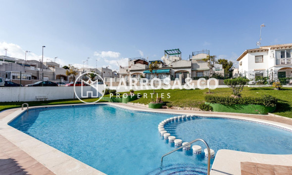 Resale - Semi-detached house - Torrevieja - Los Balcones