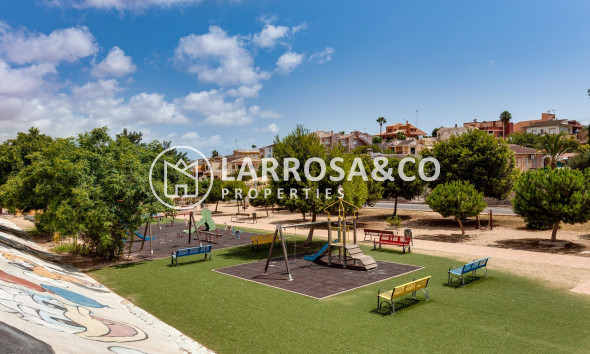 Resale - Semi-detached house - Torrevieja - Los Balcones