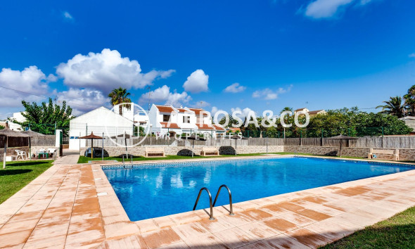 A Vendre - Villa - Torrevieja - Los Locos Beach