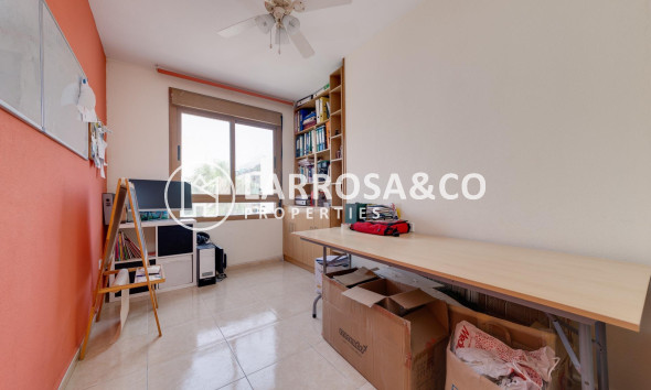 Herverkoop - Apartment - Torrevieja - Centro