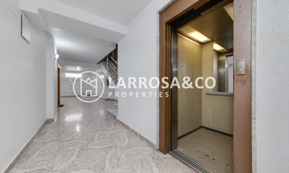 Herverkoop - Apartment - Torrevieja - Los Locos Beach