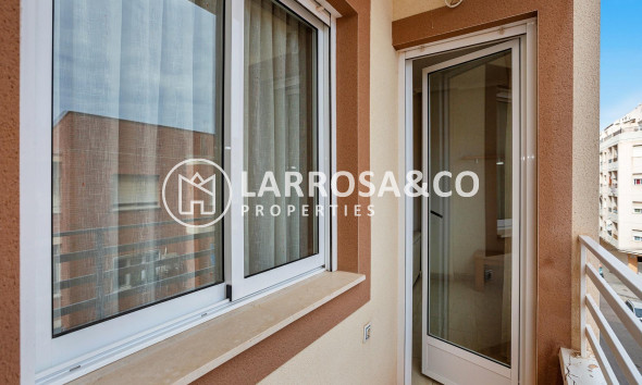 Herverkoop - Apartment - Torrevieja - Centro