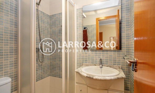 Resale - Apartment - Torrevieja - Centro