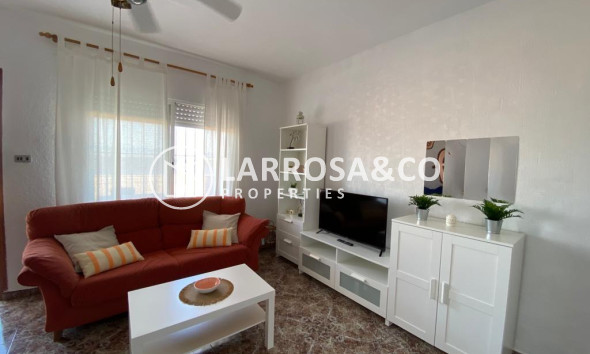 Resale - Semi-detached house - Los Nietos - URBANIZACION EL SALADAR