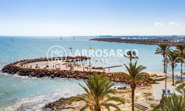 Resale - Apartment - Torrevieja - Playa del cura