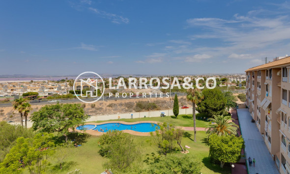 Resale - Apartment - Torrevieja - Centro