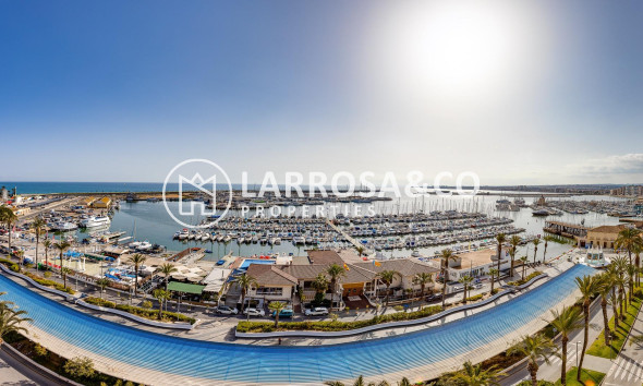 Resale - Apartment - Torrevieja - Centro