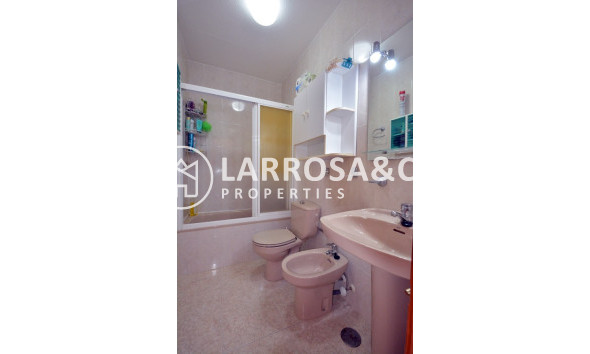 Resale - Apartment - Guardamar del Segura - MERCADONA