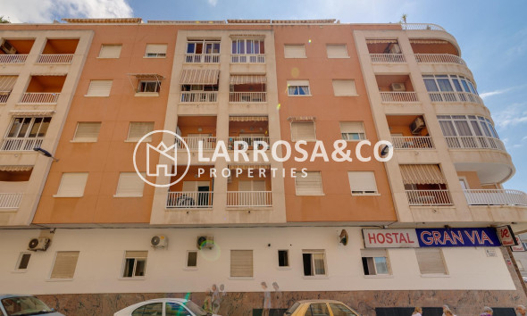 Herverkoop - Apartment - Torrevieja - Estacion de autobuses