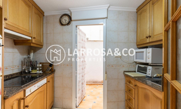 Resale - Apartment - Torrevieja - Parque las naciones