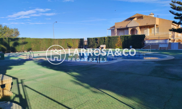 Resale - Bungalow - Torrevieja - Torreblanca