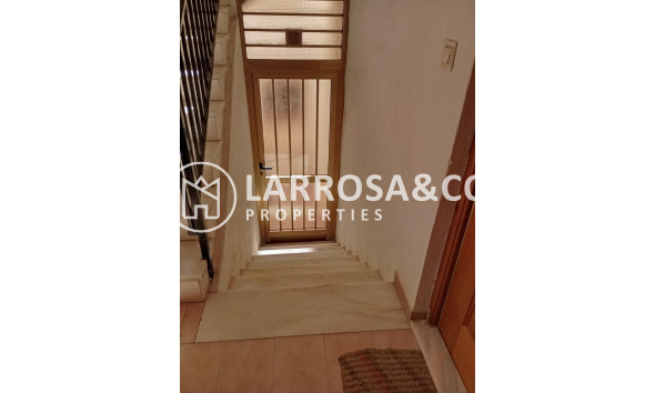 Resale - Apartment - Torrevieja - Playa de los Naufragos