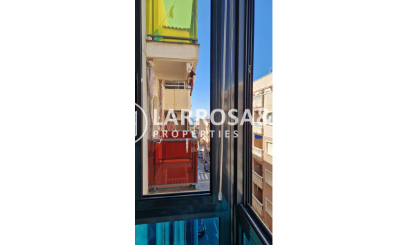 Resale - Apartment - Torrevieja - Playa del cura