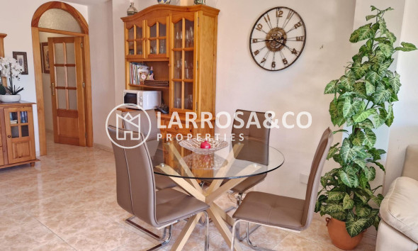 Resale - Apartment - Torrevieja - Playa del cura