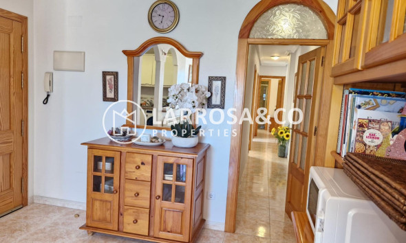 Resale - Apartment - Torrevieja - Playa del cura