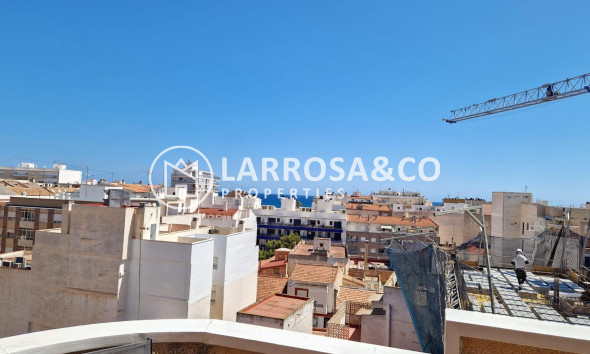 Resale - Apartment - Torrevieja - Playa del cura