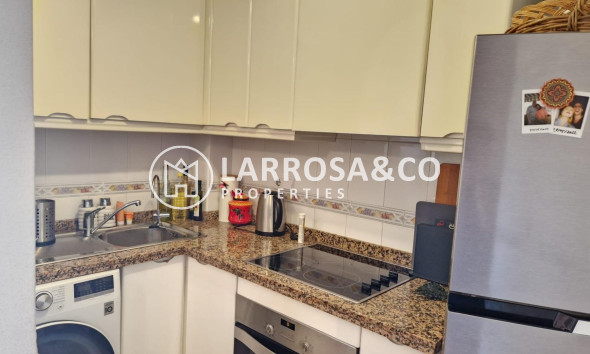 Resale - Apartment - Torrevieja - Playa del cura